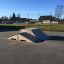 Skaterampe Bank H 70 på asfalt i boligområde bakgrunn.