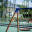 Gyngestativ Swing Frame (single, wide) på lekeplass.