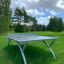 Utebordtennisbord Bordtennisbord Outdoor i grønn natur.